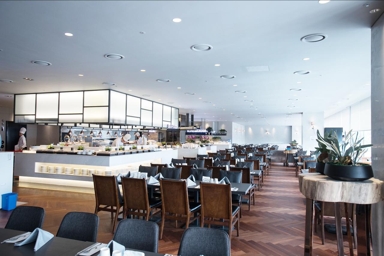 Sky View Hotel Changwon Exterior photo